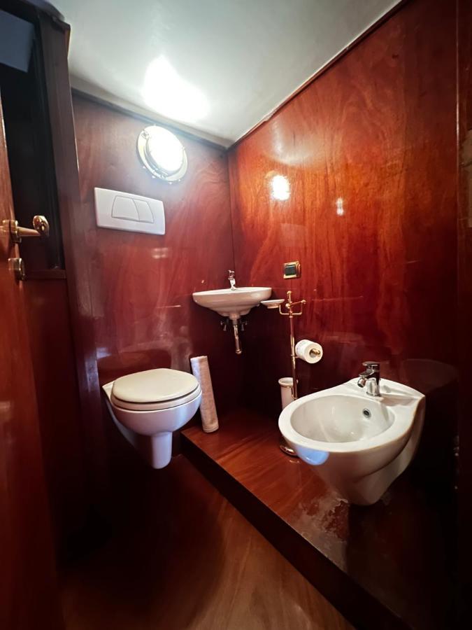 Residenza Borgo Marinaro Apartment Наполи Екстериор снимка